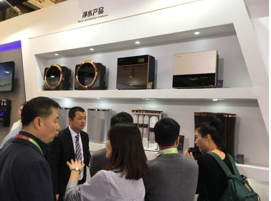 乐投（中国）净水机亮相2017年AWE 深耕健康用水领域1
